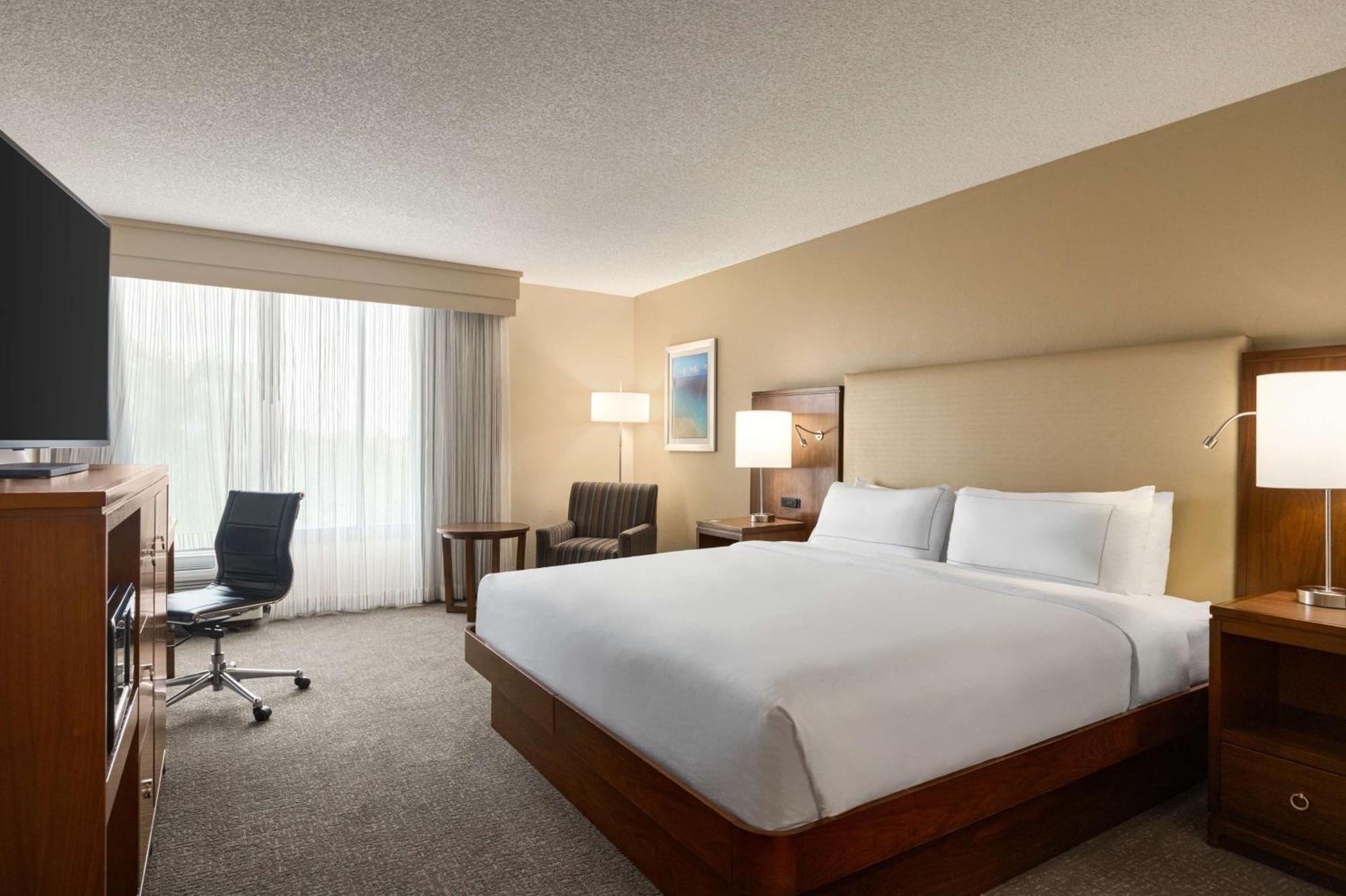 Doubletree By Hilton Fort Myers At Bell Tower Shops Eksteriør bilde
