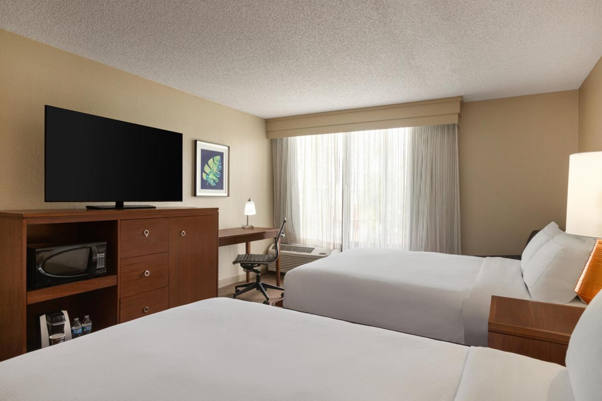 Doubletree By Hilton Fort Myers At Bell Tower Shops Eksteriør bilde